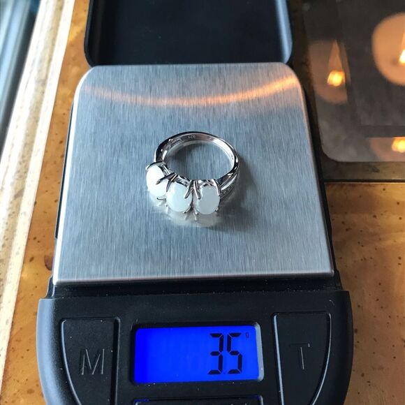 Natural Jade Sterling Silver Trilogy Ring Size 6 - Picture 3 of 9